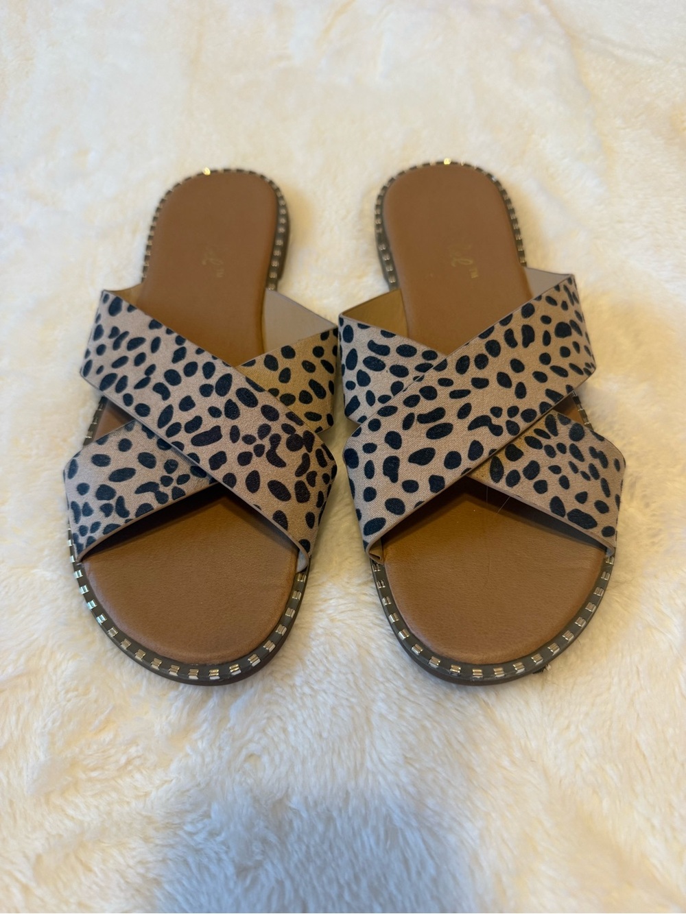 Womens Leopard Print Cross Strap Slide Sandals - Tan/Black, Size 7.5